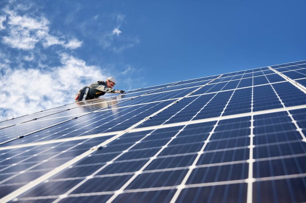 How to Measure the Income of a Utility-Scale Solar Investment